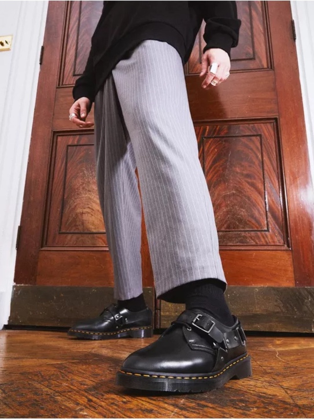 Dr. Martens - HENREE POLISHED SMOOTH LEATHER BUCKLE SHOES - Size USL6/ USM7 - Picture 2 of 8